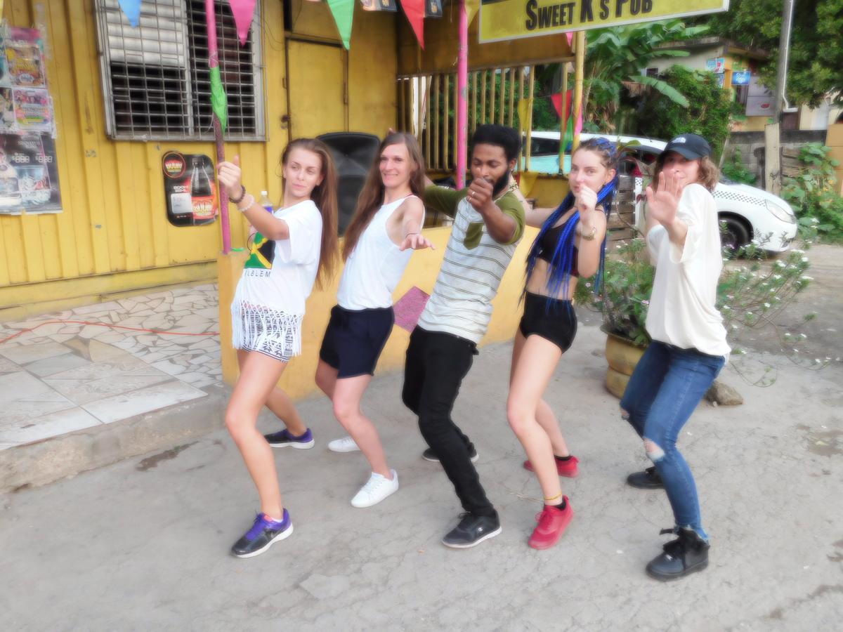 Dancehall Hostel Kingston Exterior foto